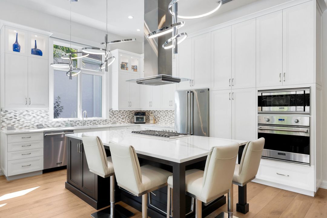 18282 Via Caprini Dr, Miromar Lakes, FL 33913