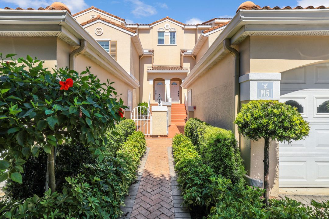 8345 Excalibur Cir #M4, Naples, FL 34108