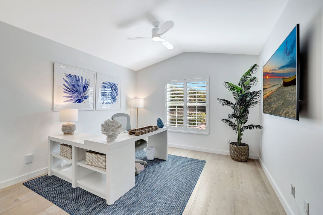 8345 Excalibur Cir #M4, Naples, FL 34108