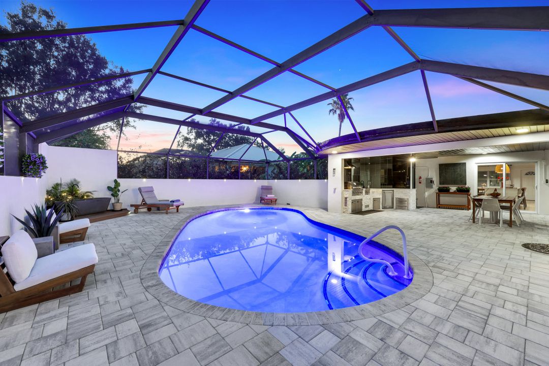 800 Sunset Vista Dr, Fort Myers, FL 33919