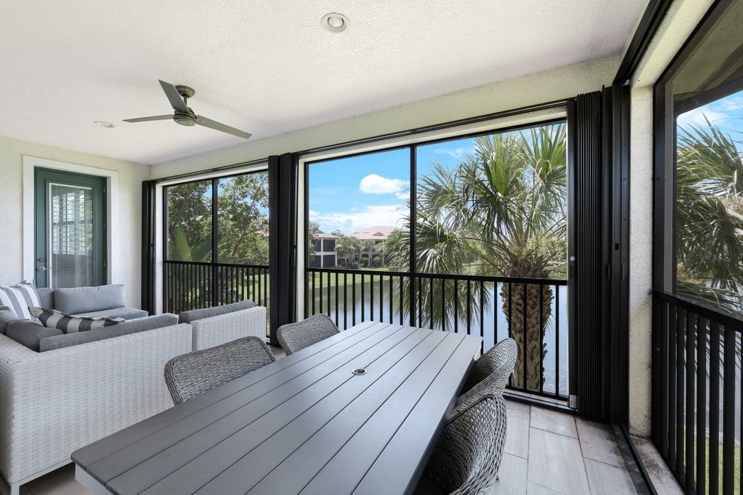 2185 Frangipani Cir #202, Naples, FL 34120