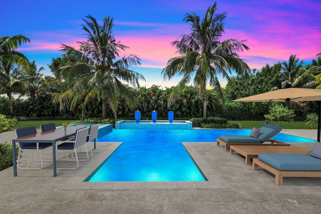 112 Hickory Rd, Naples, FL 34108