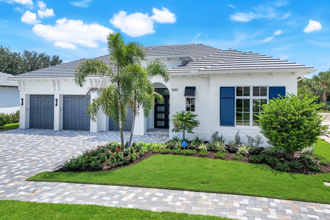 16767 Enclave Cir, Naples, FL 34110