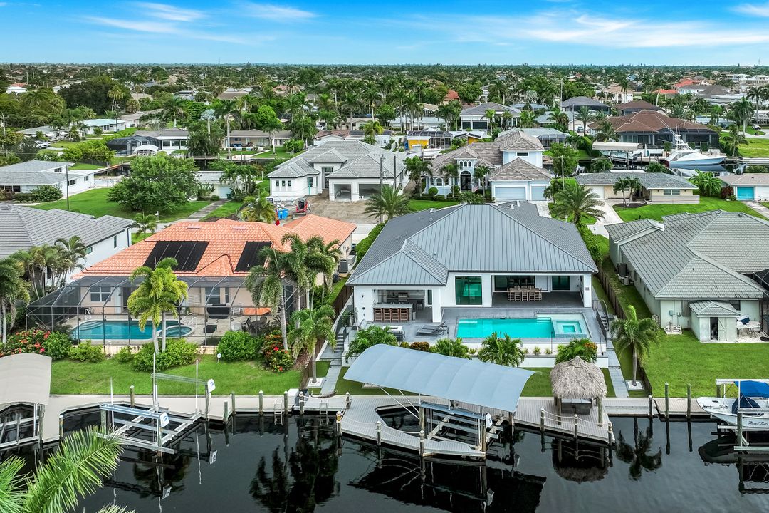 126 SW 57th St, Cape Coral, FL 33914