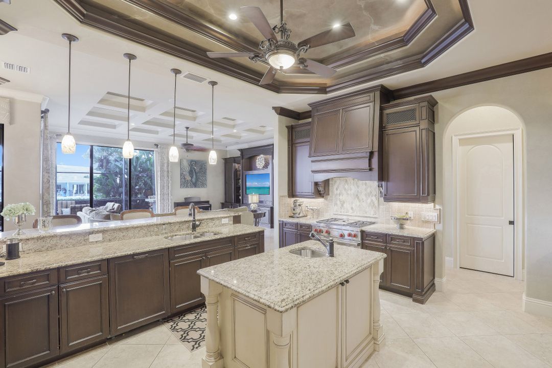 808 S Heathwood Dr, Marco Island, FL 34145