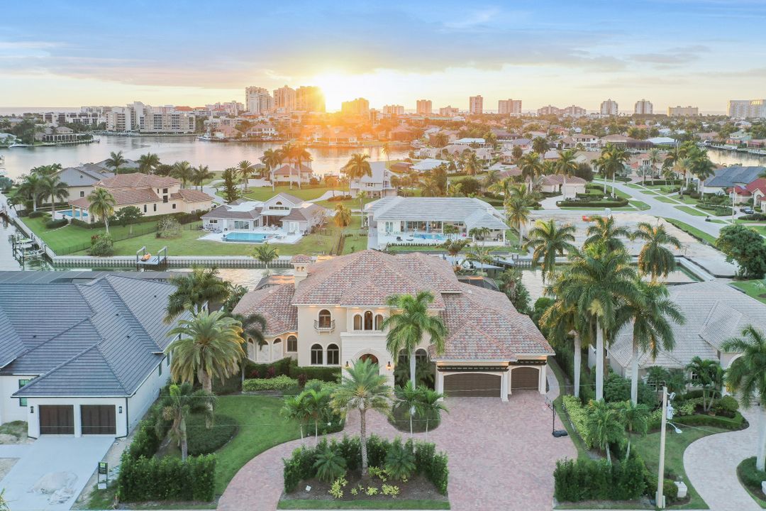 808 S Heathwood Dr, Marco Island, FL 34145