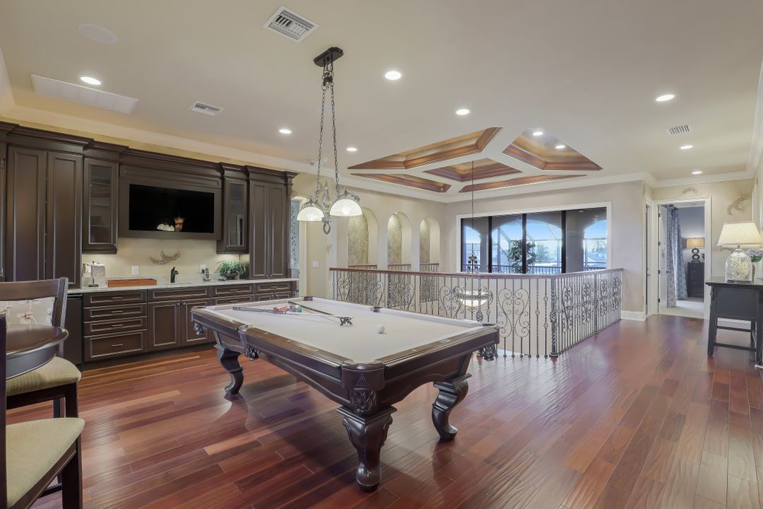 808 S Heathwood Dr, Marco Island, FL 34145