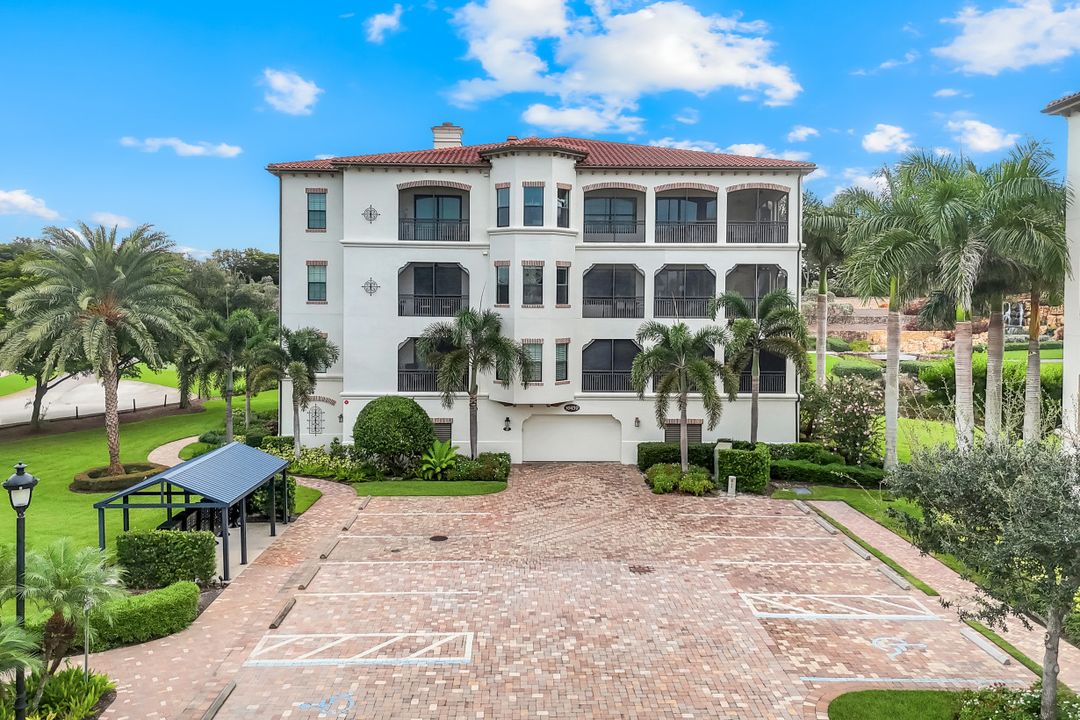 16452 Carrara Way #301, Naples, FL 34110