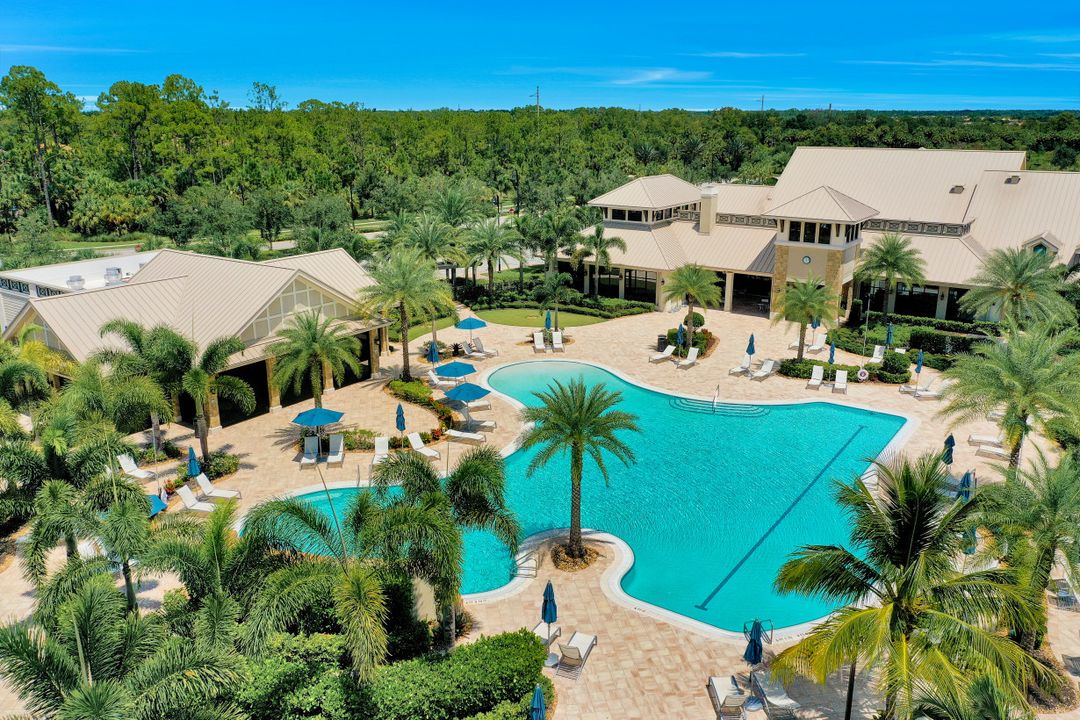 7659 Jacaranda Ln, Naples, FL 34114