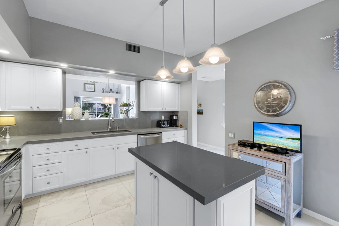 11626 Quail Village Way, Naples, FL 34119