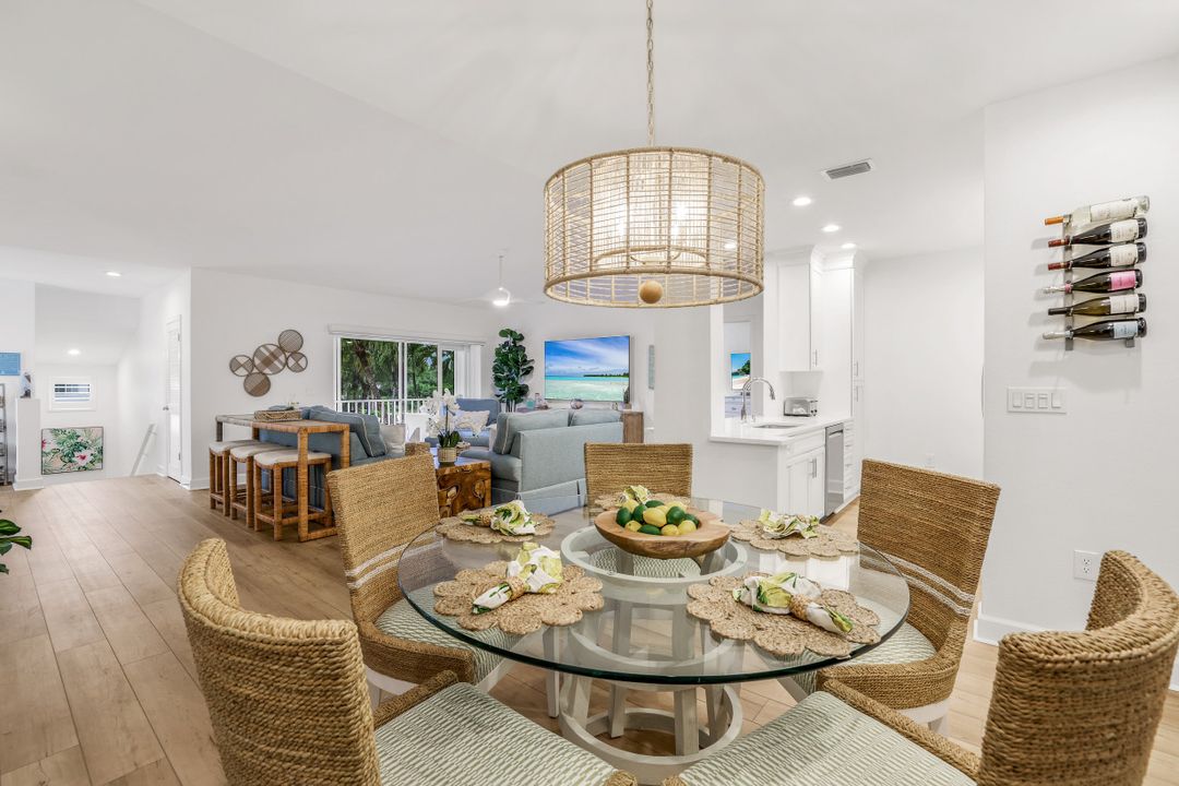 790 Willowbrook Dr #305, Naples, FL 34108