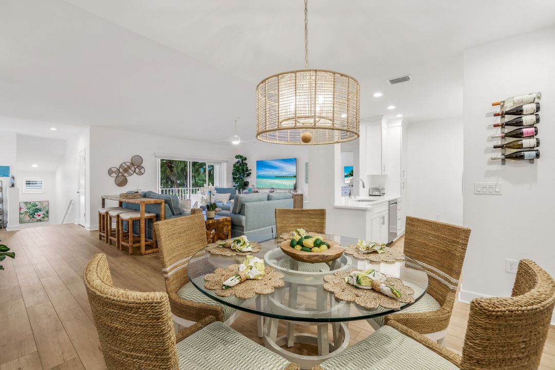 790 Willowbrook Dr #305, Naples, FL 34108