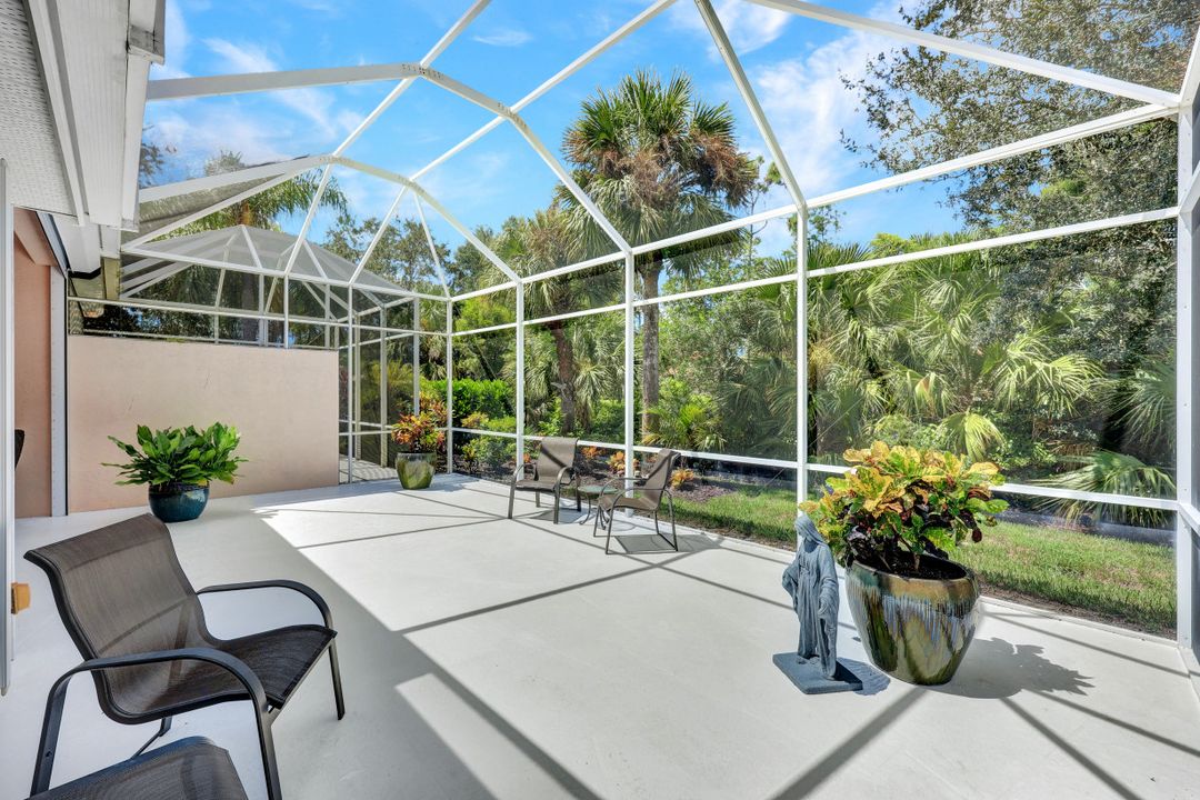 5867 Northridge Dr, Naples, FL 34110