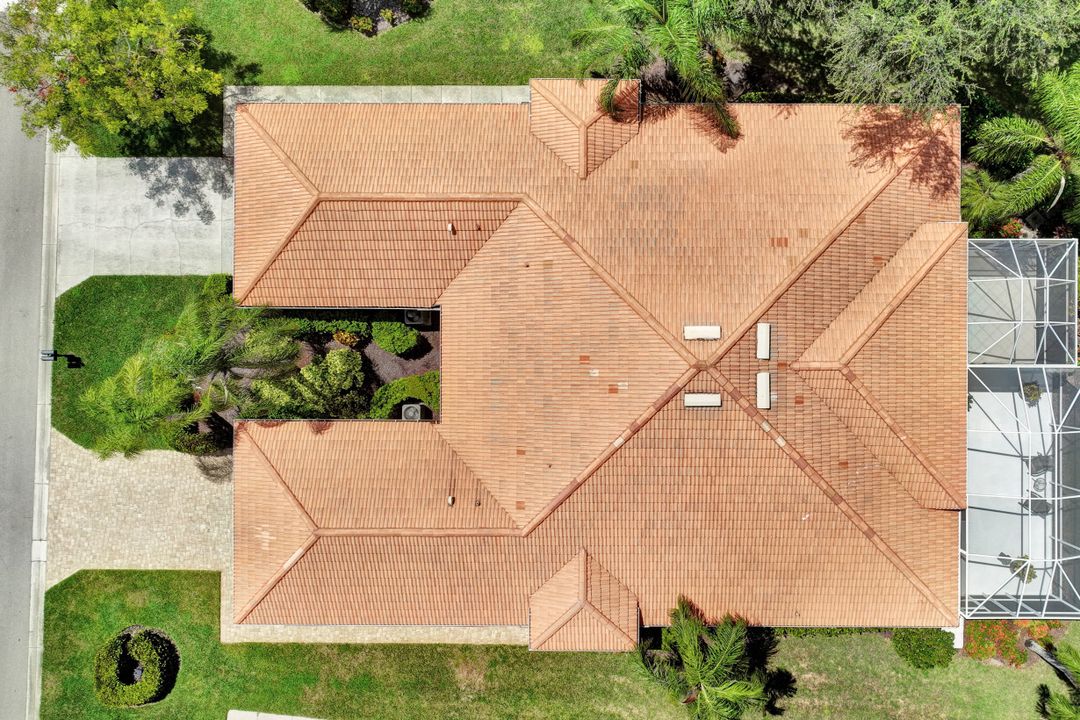 5867 Northridge Dr, Naples, FL 34110