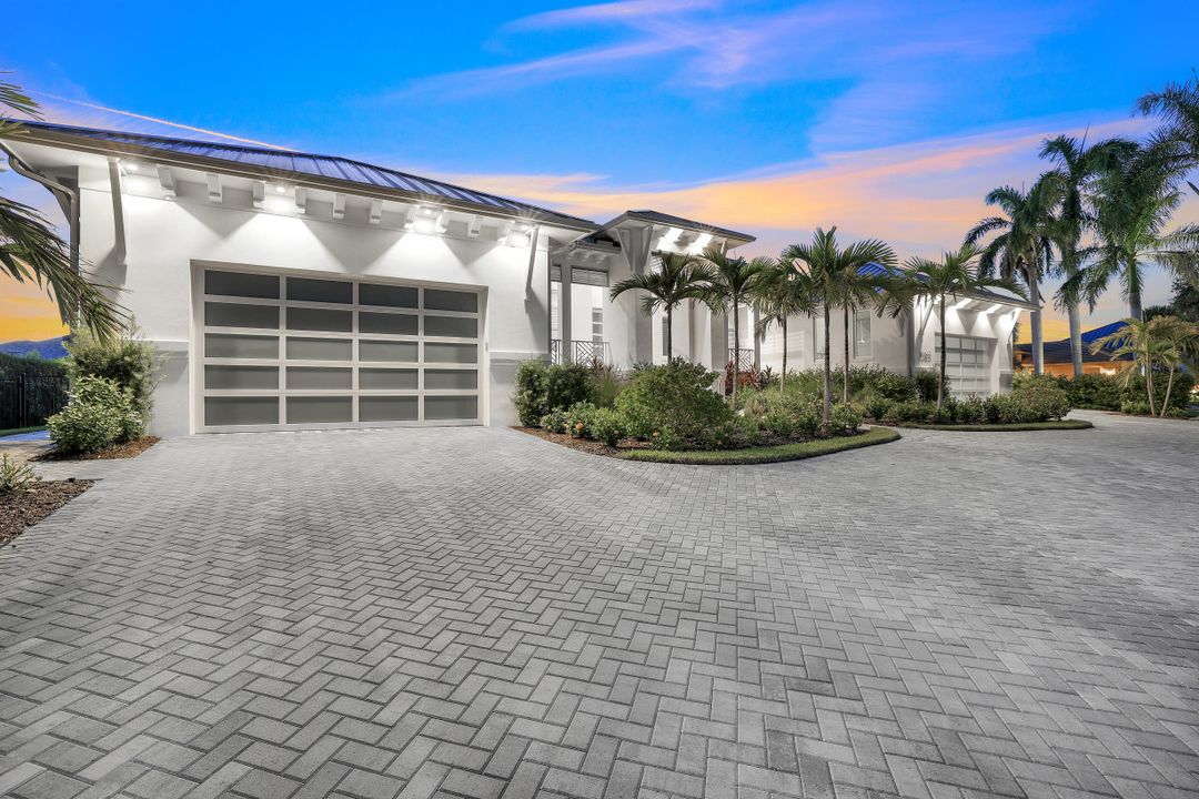 1085 Caxambas Dr, Marco Island, FL 34145