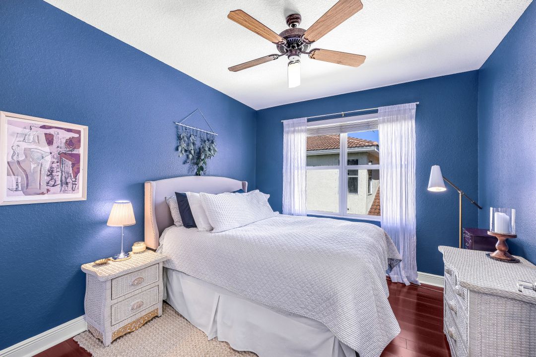 12631 Biscayne Ct, Naples, FL 34105