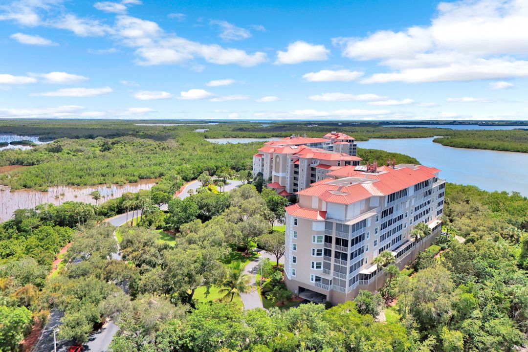 210 Vintage Bay Dr #B12, Marco Island, FL 34145