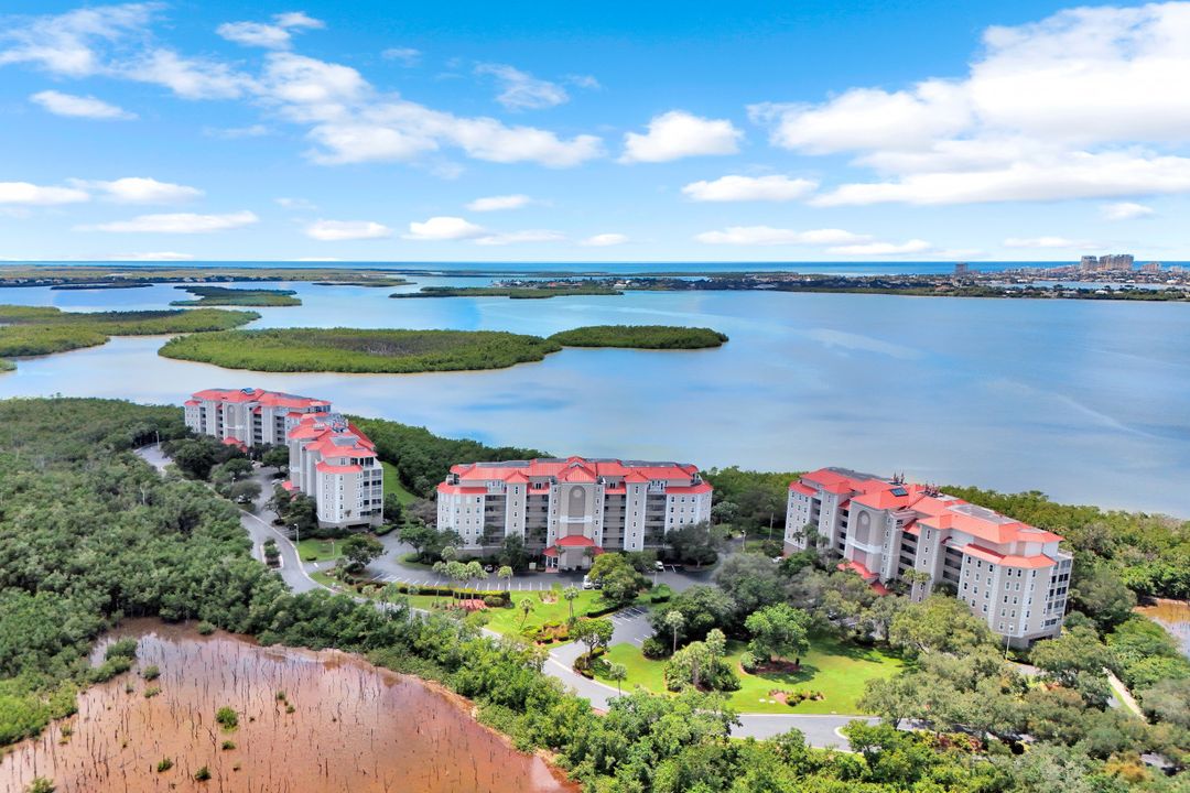 210 Vintage Bay Dr #B12, Marco Island, FL 34145