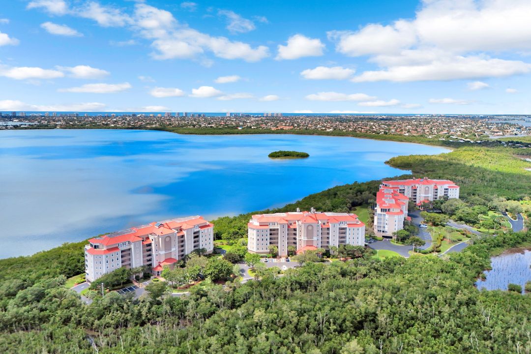 210 Vintage Bay Dr #B12, Marco Island, FL 34145