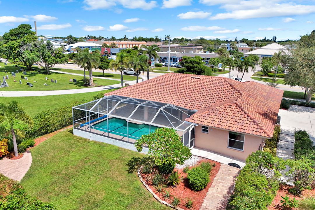 510 Bald Eagle Dr, Marco Island, FL 34145