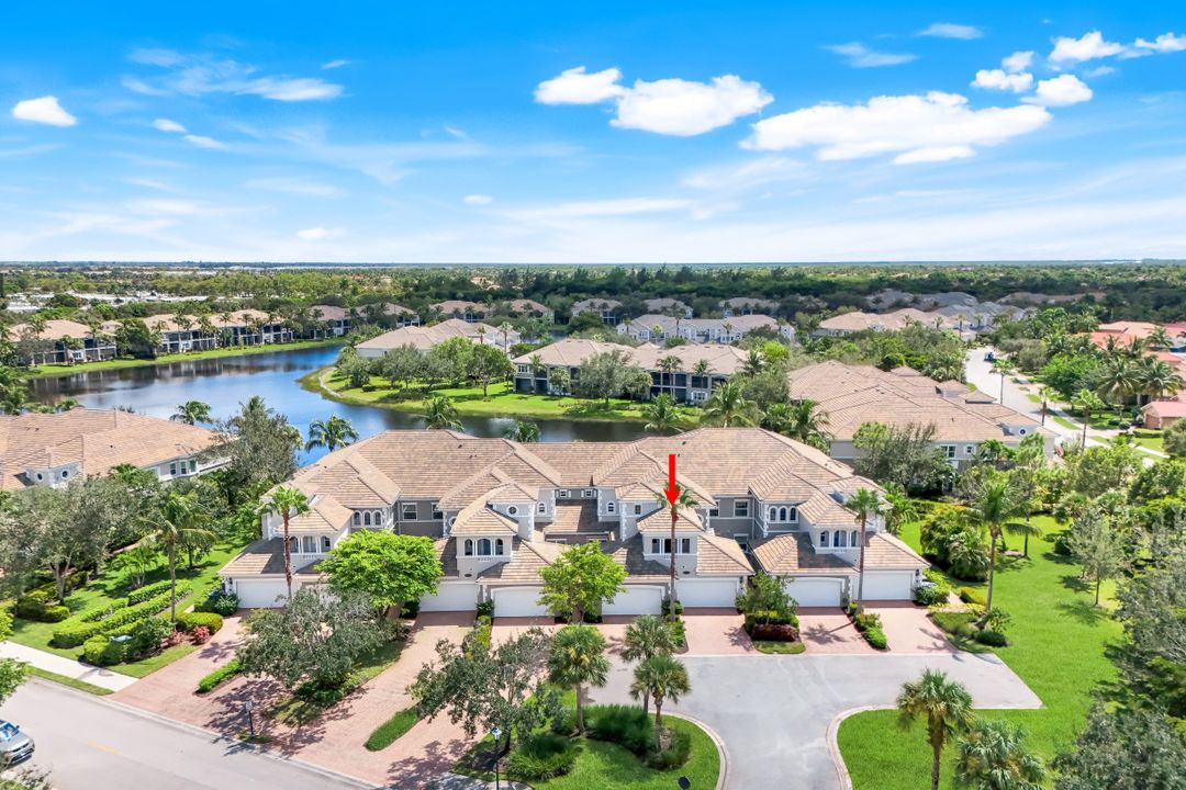 9242 Tesoro Ln #203, Naples, FL 34114