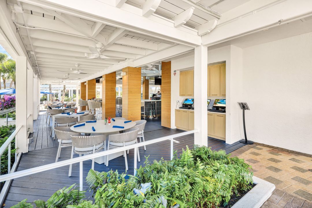 9242 Tesoro Ln #203, Naples, FL 34114