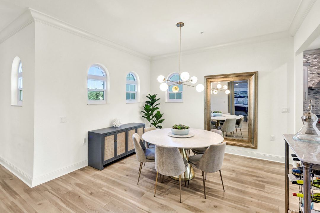 9242 Tesoro Ln #203, Naples, FL 34114