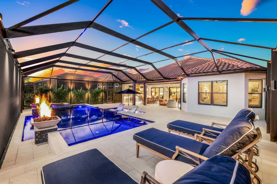 9223 Rialto Ln, Naples, FL 34119