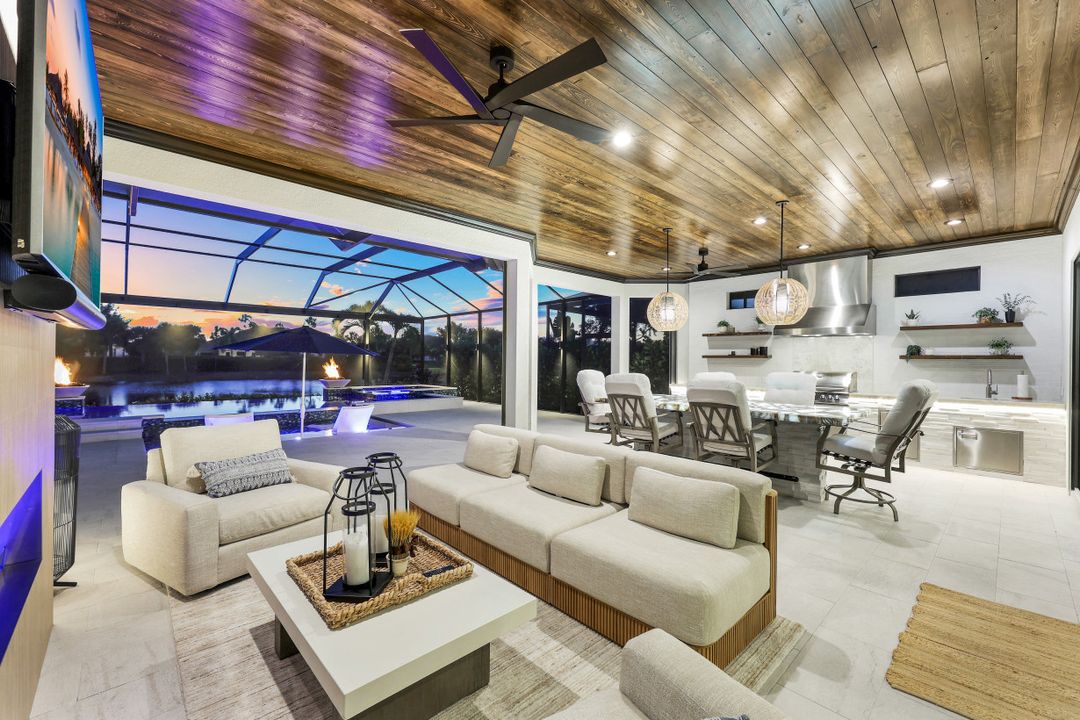 9223 Rialto Ln, Naples, FL 34119