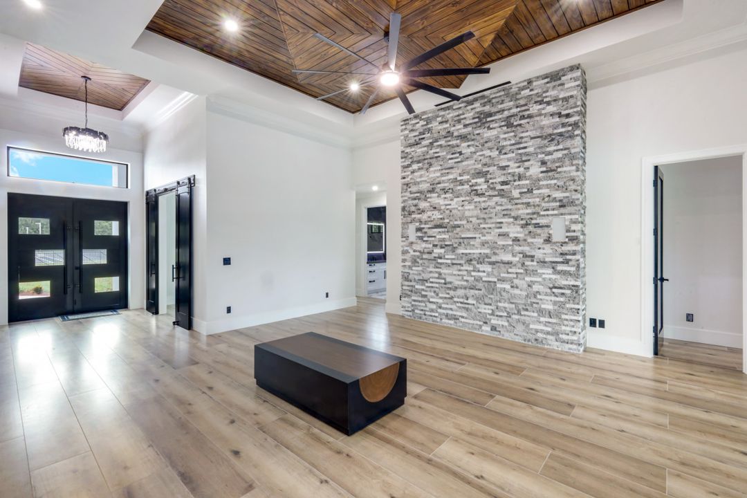 2230 Moreno Ave, Fort Myers, FL 33901