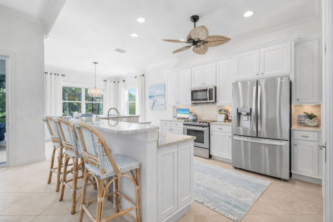 9090 Limestone Ln, Naples, FL 34120