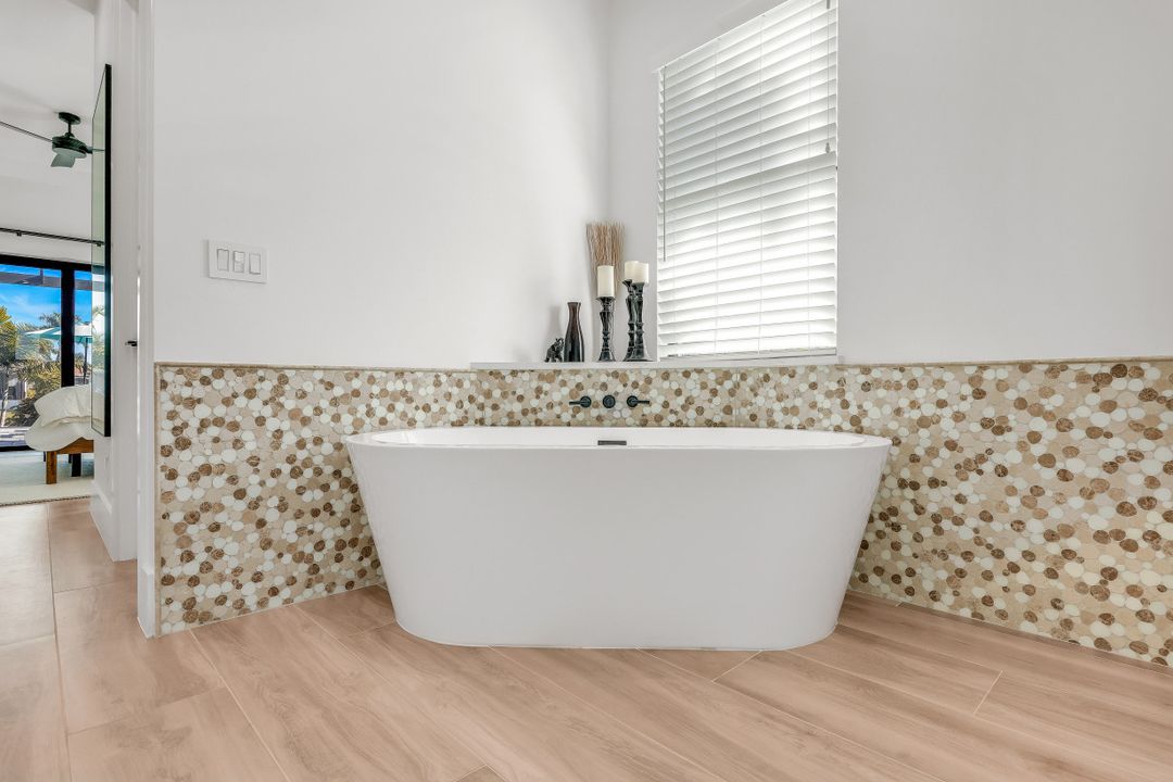 2307 SW 45th Terrace, Cape Coral, FL 33914