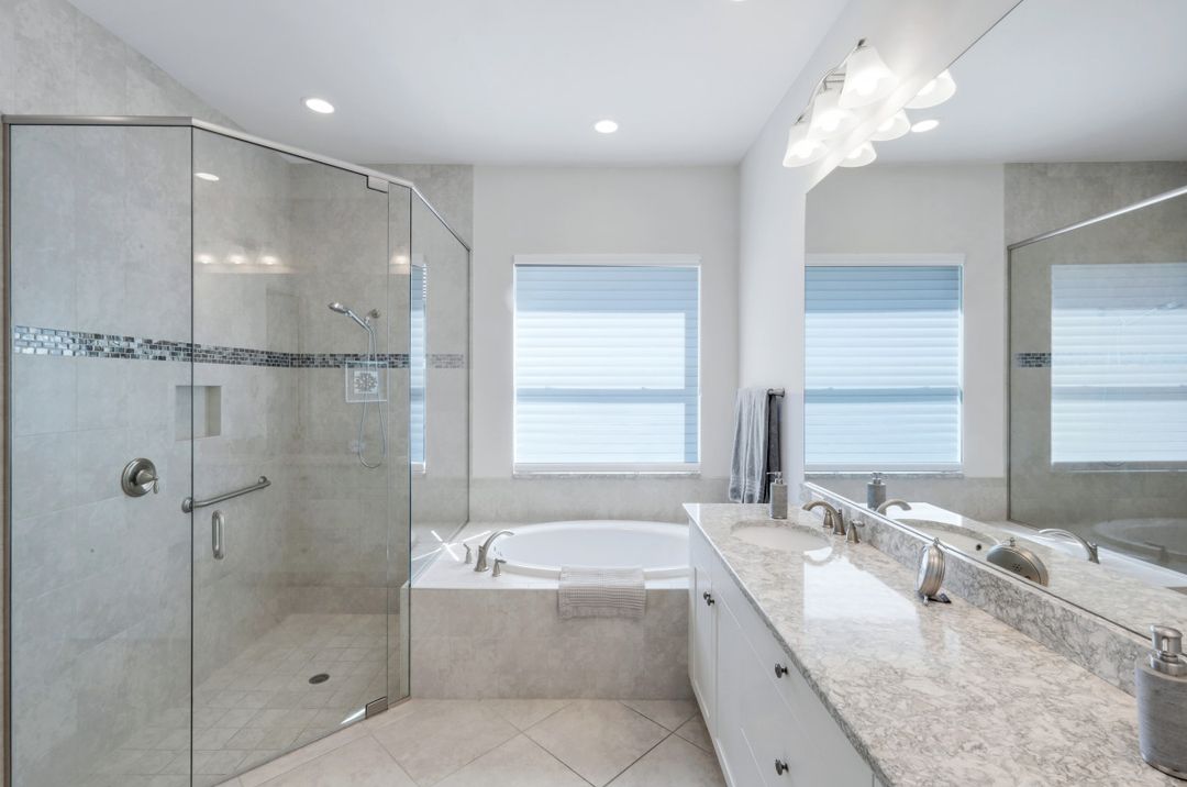 6316 Lyford Isle Dr, Naples, FL 34113