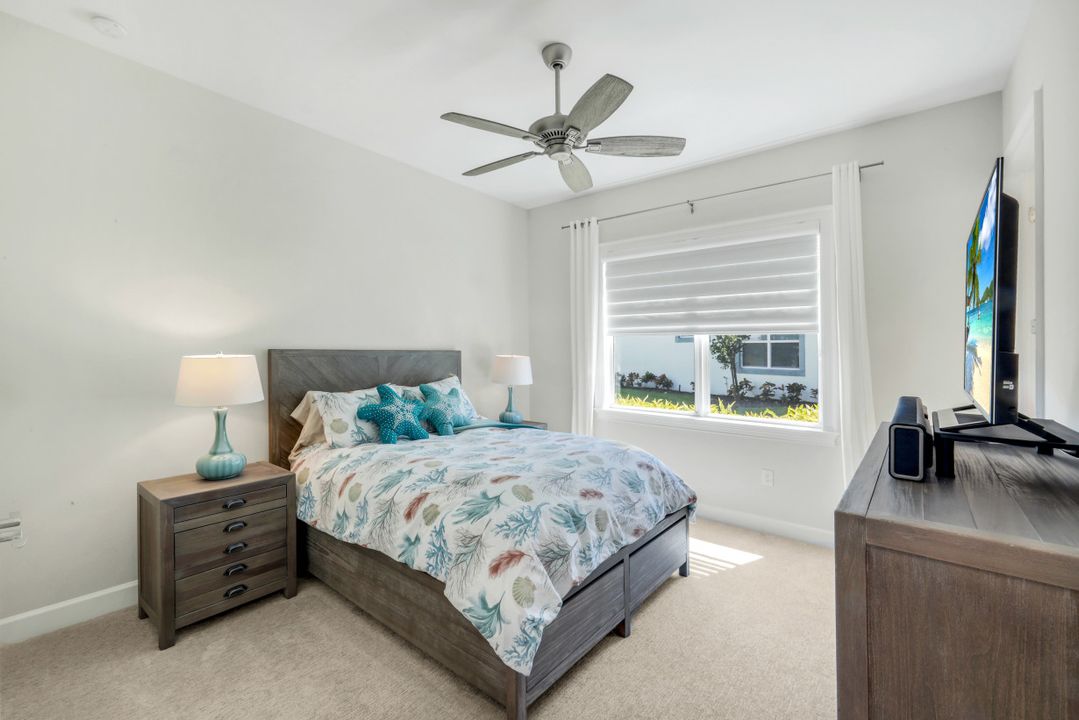 6316 Lyford Isle Dr, Naples, FL 34113