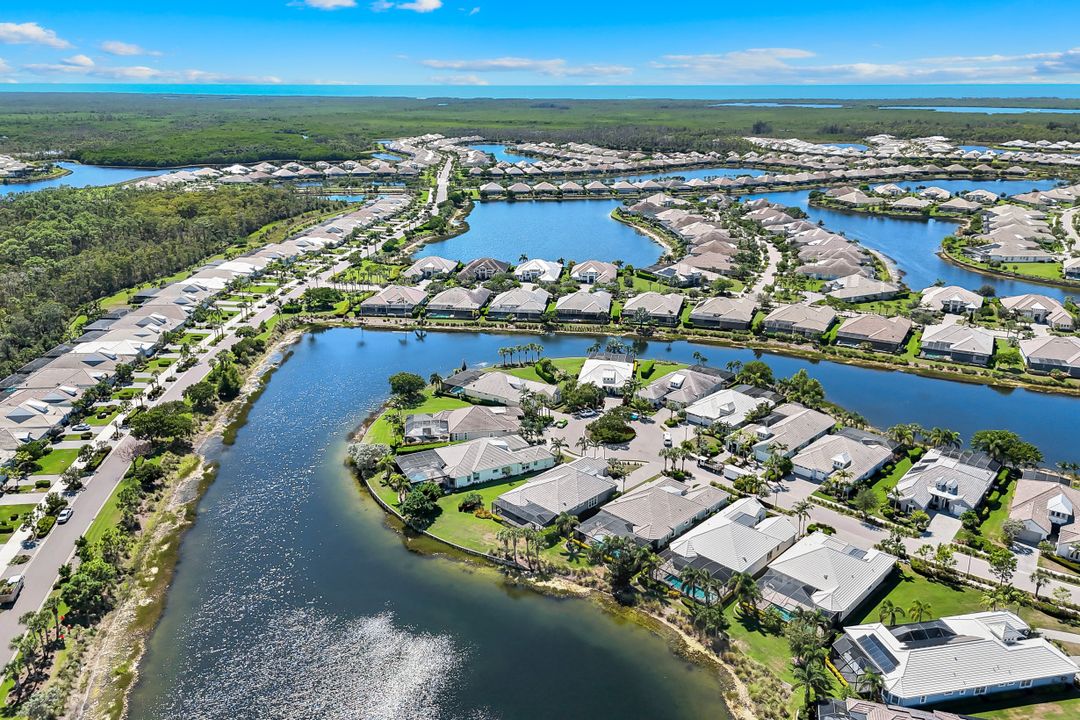 6316 Lyford Isle Dr, Naples, FL 34113