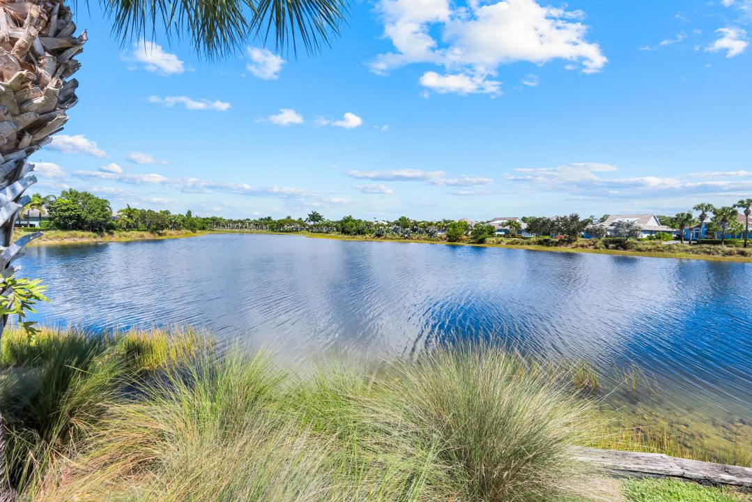 6316 Lyford Isle Dr, Naples, FL 34113