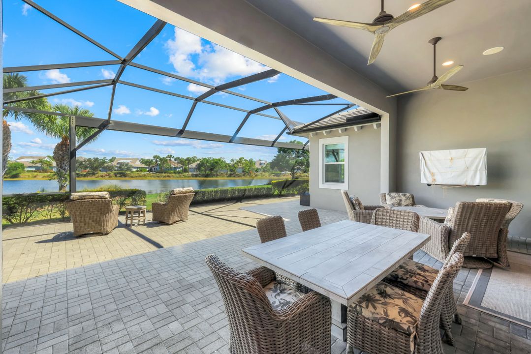 6316 Lyford Isle Dr, Naples, FL 34113