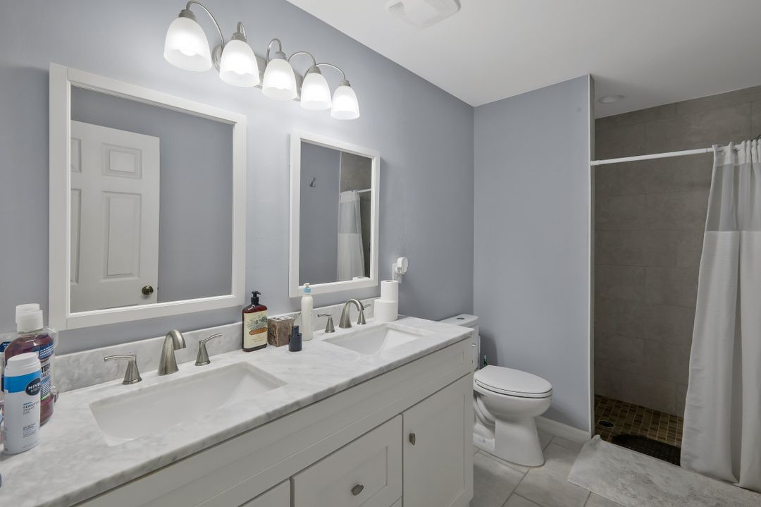 4137 SW 8th Pl, Cape Coral, FL 33914