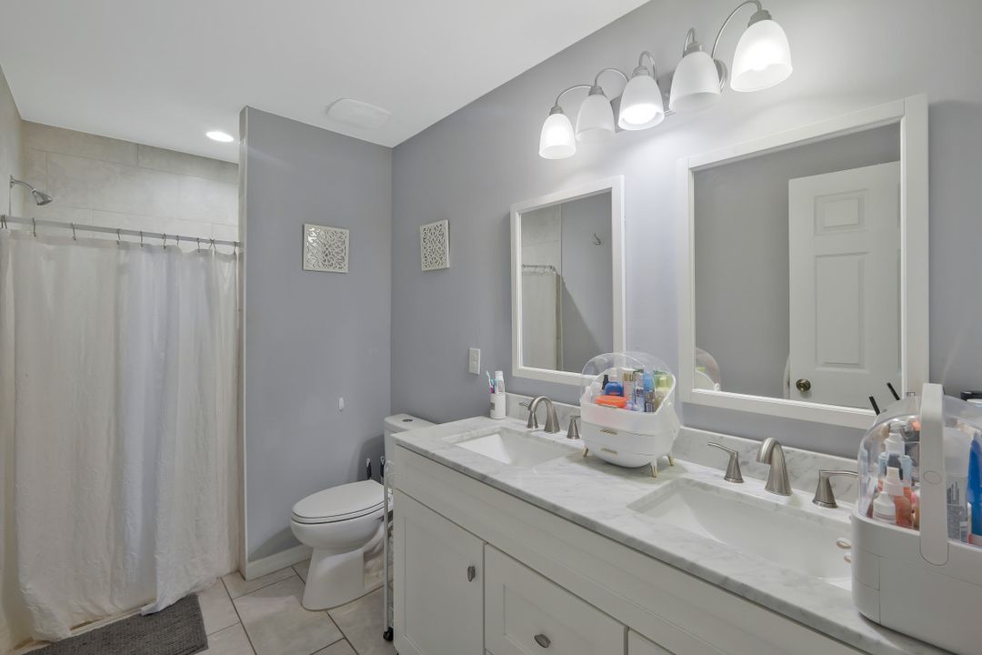 4137 SW 8th Pl, Cape Coral, FL 33914