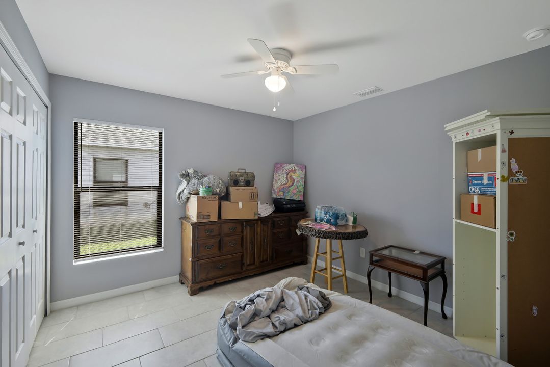 4137 SW 8th Pl, Cape Coral, FL 33914
