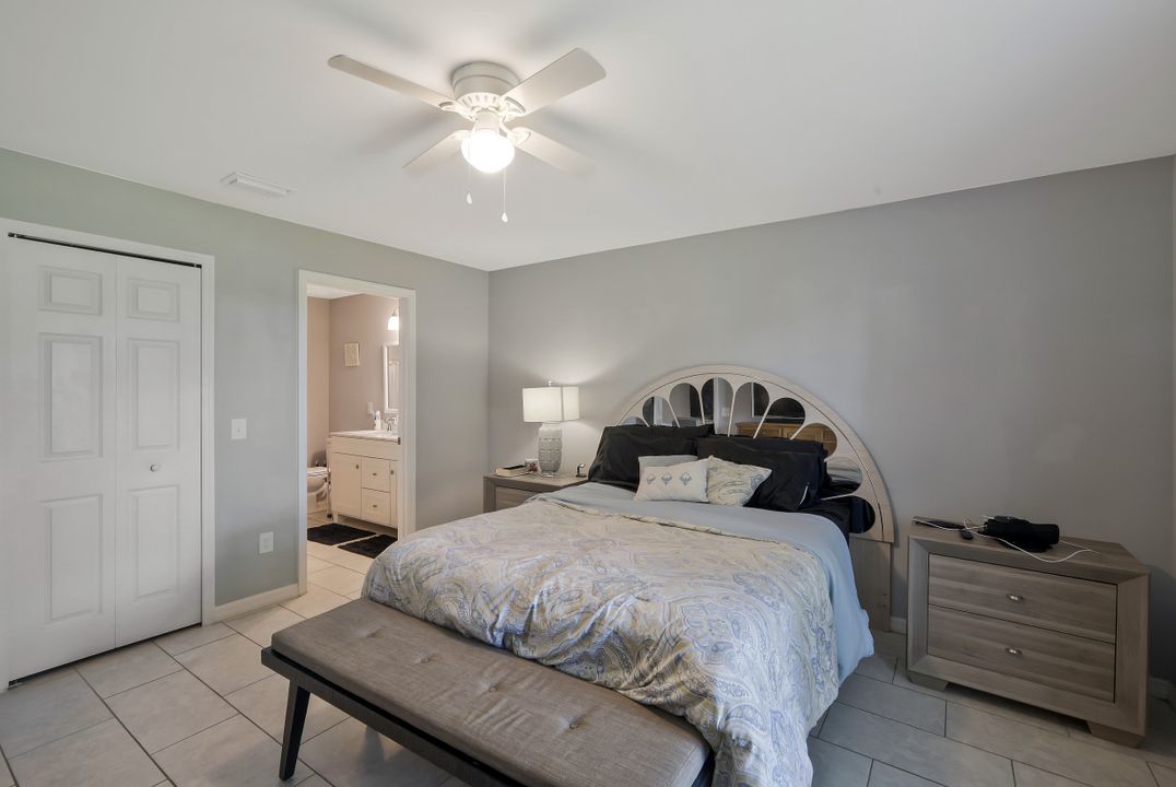 4137 SW 8th Pl, Cape Coral, FL 33914