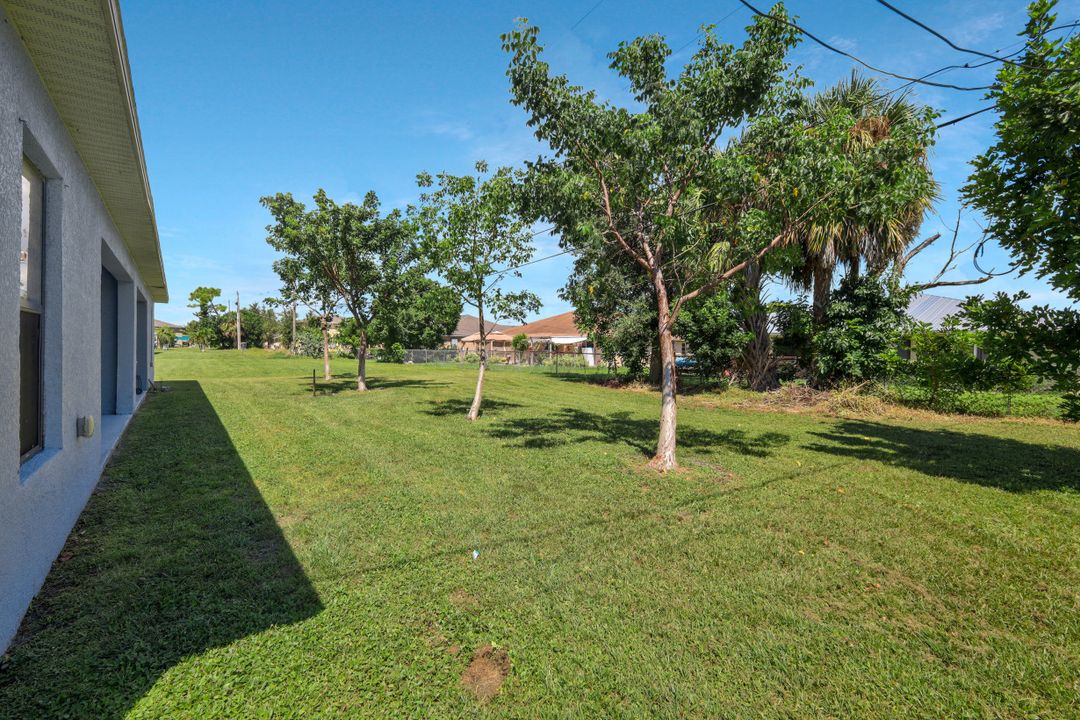 4137 SW 8th Pl, Cape Coral, FL 33914
