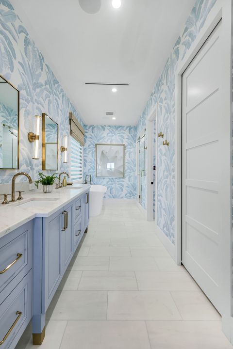 310 Seabreeze Dr, Marco Island, FL 34145