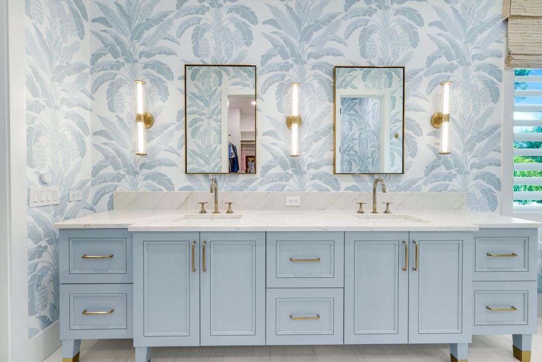 310 Seabreeze Dr, Marco Island, FL 34145