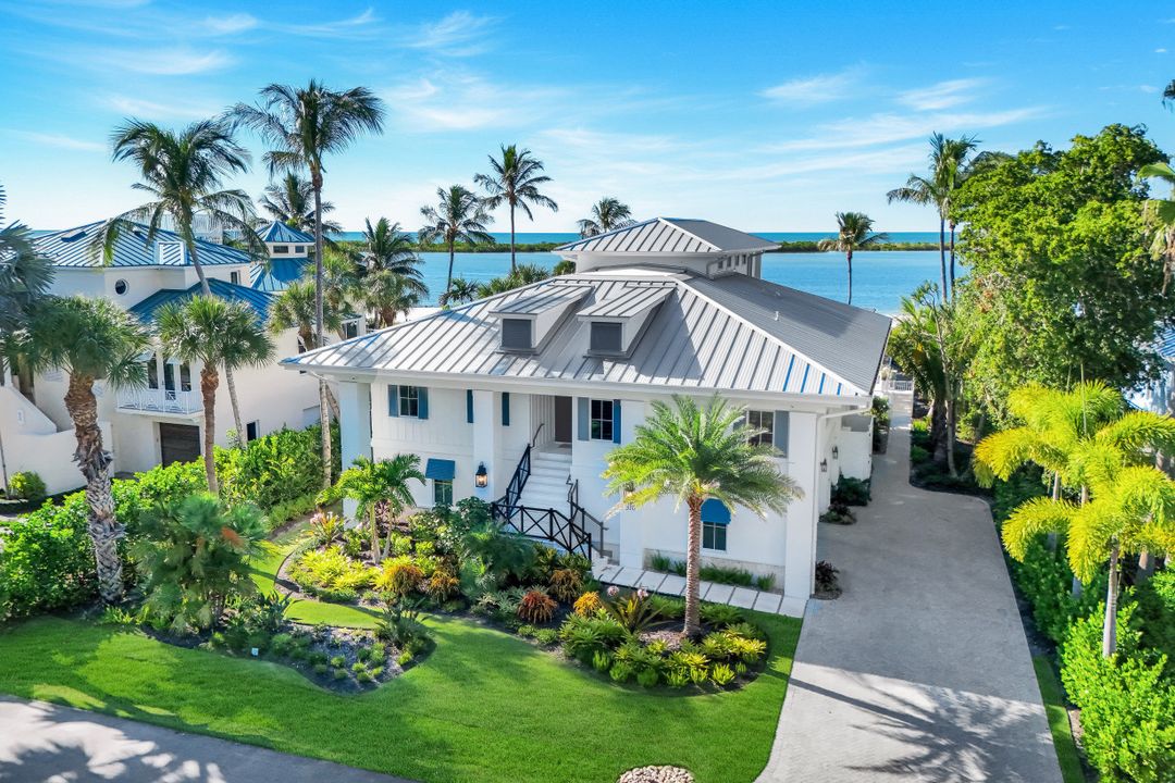 310 Seabreeze Dr, Marco Island, FL 34145