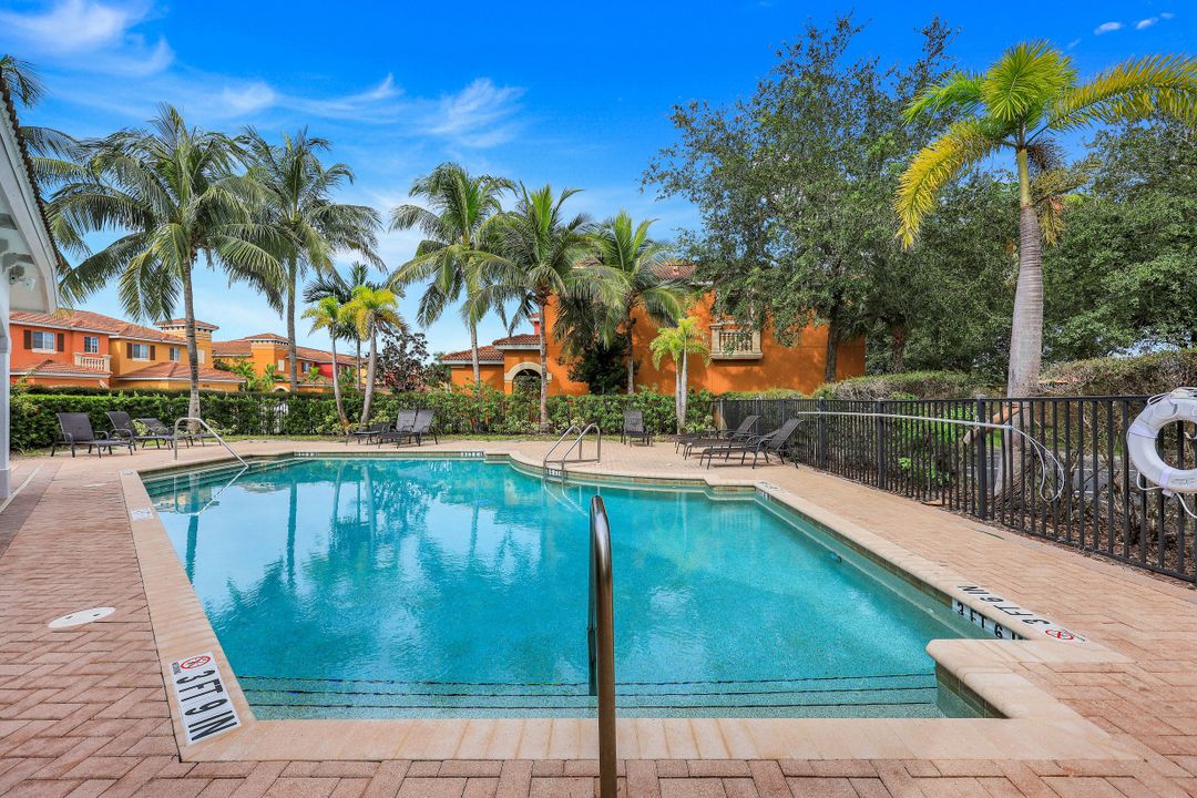 20621 E Silver Palm Dr, Estero, FL 33928