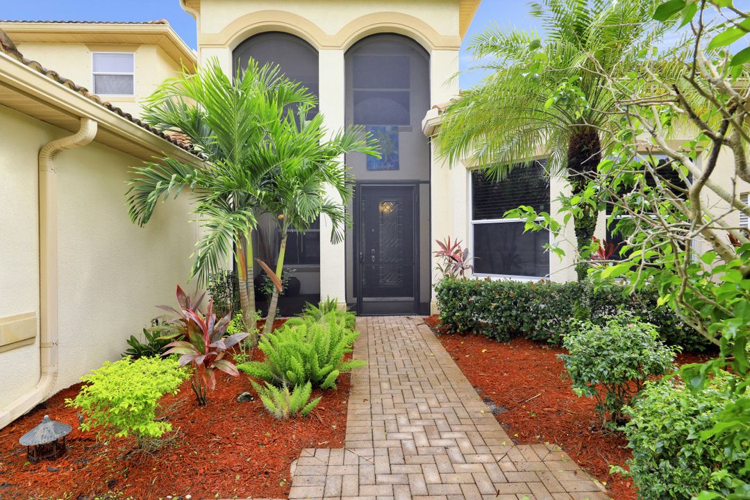 20593 Torre Del Lago St, Estero, FL 33928