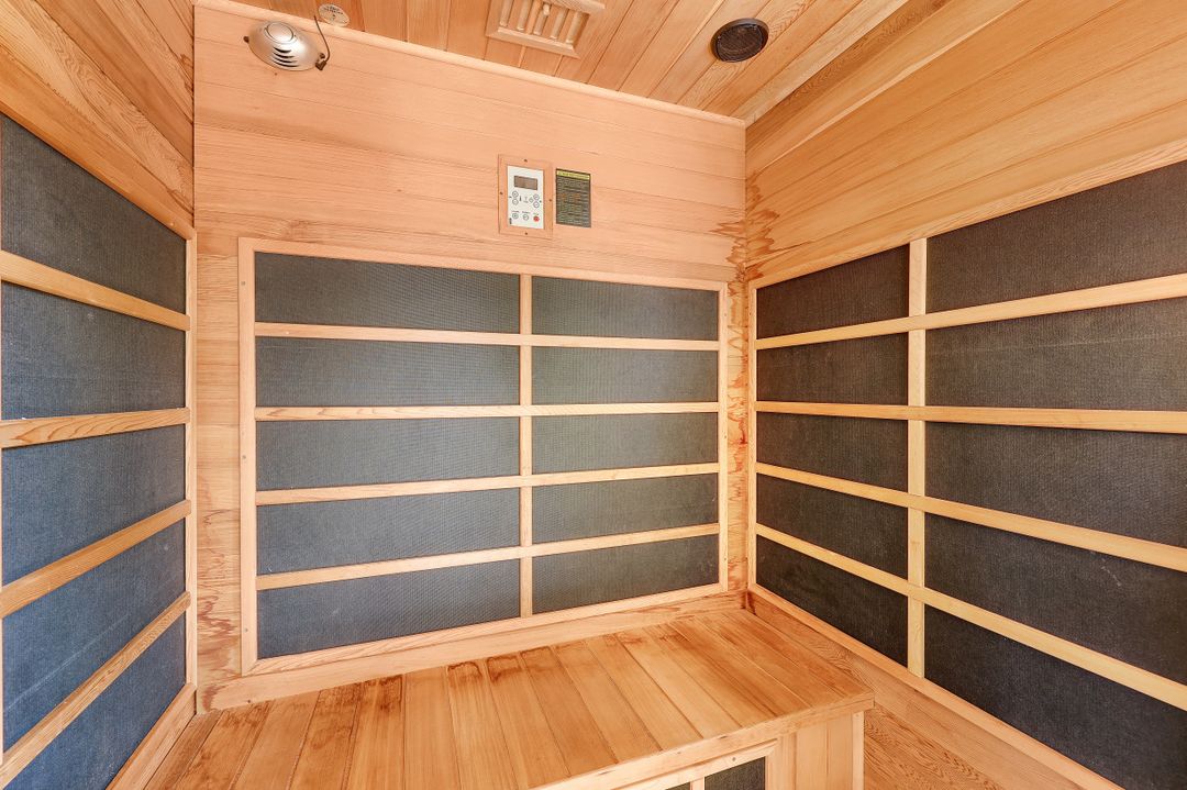 4244 Raffia Palm Cir, Naples, FL 34119