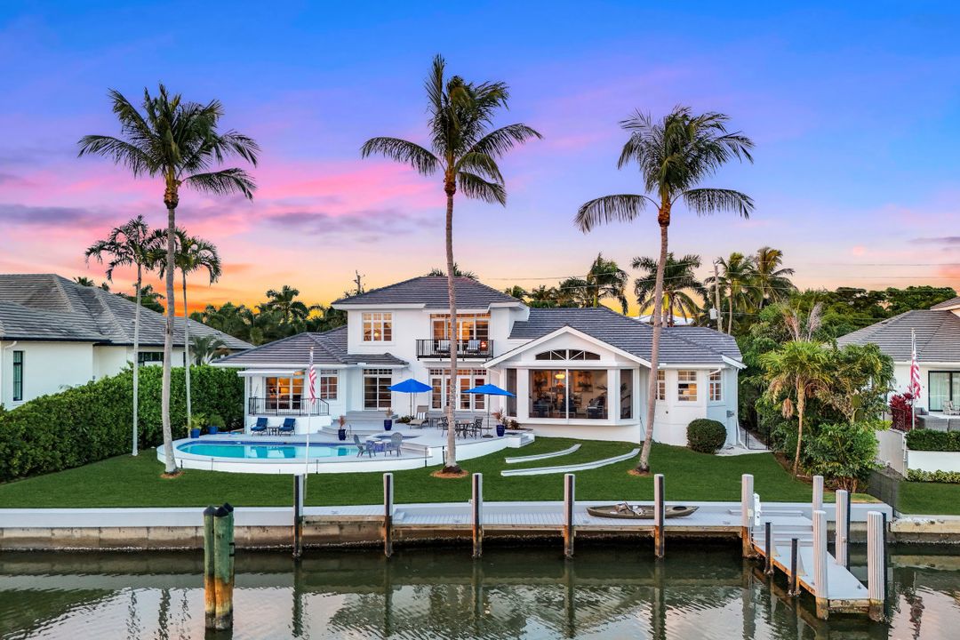 400 Springline Dr, Naples, FL 34102