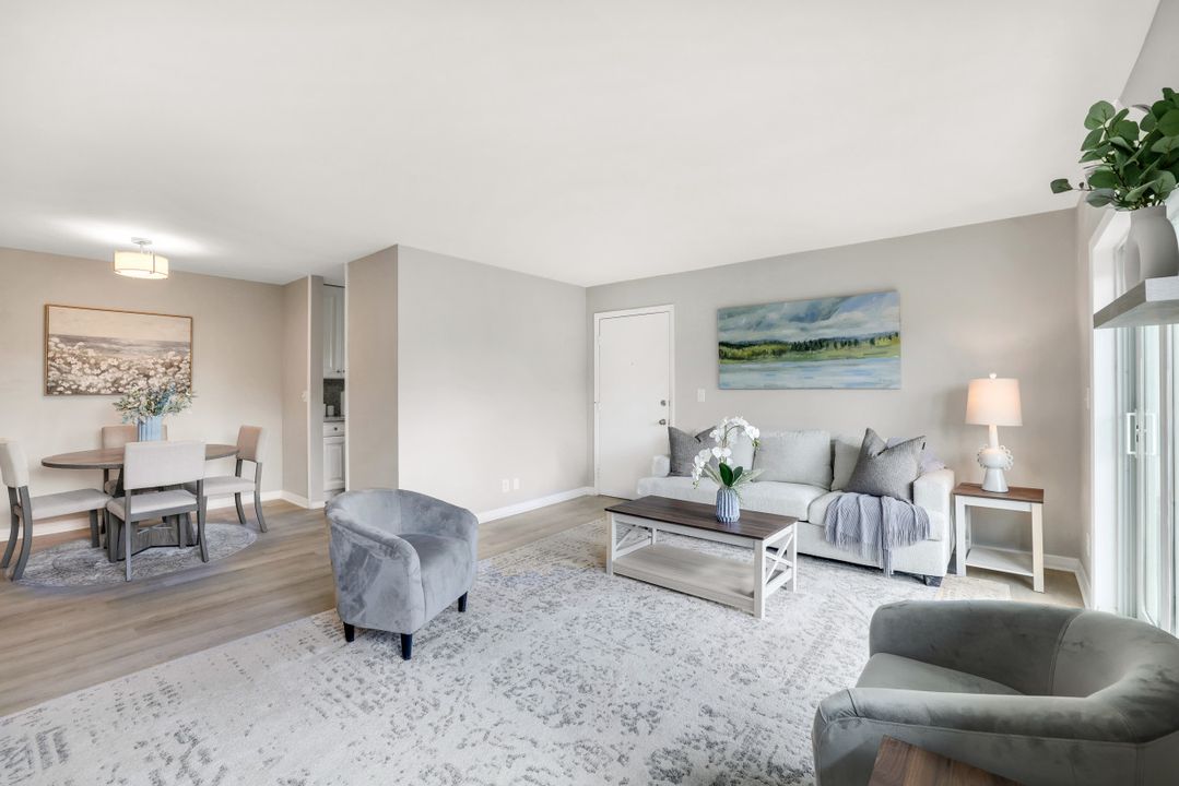 766 Central Ave #313, Naples, FL 34102